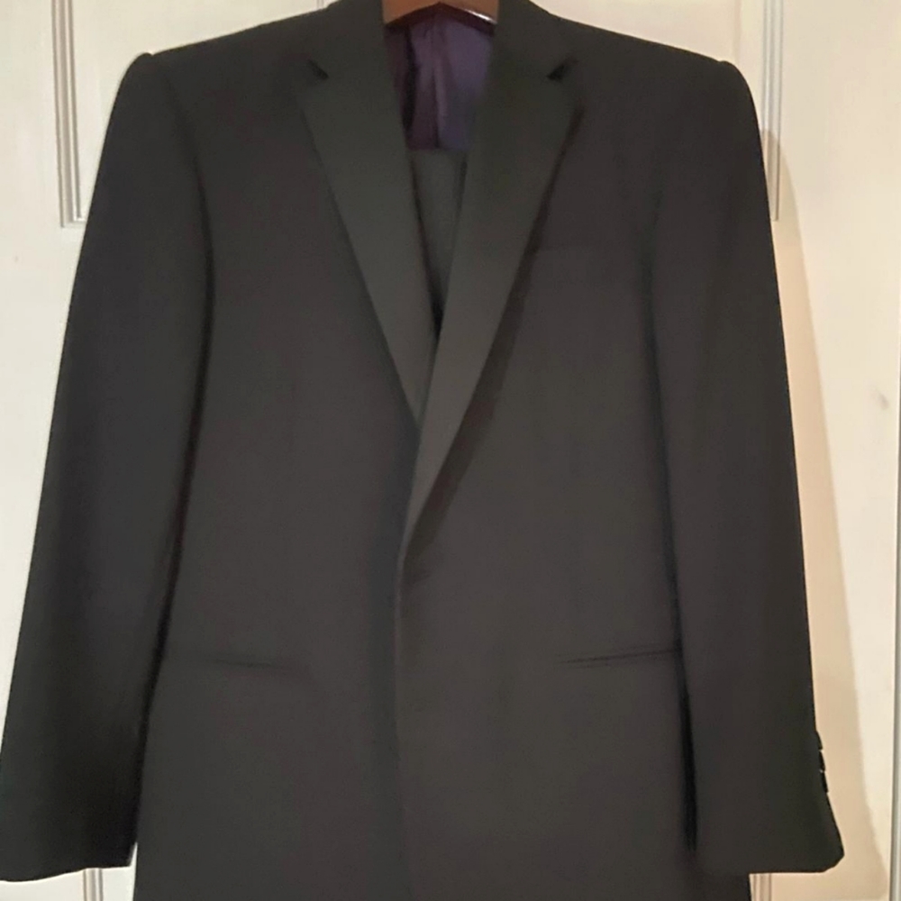 Ralph Lauren Purple Label Tuxedo, black, 40R, adjustable waist, top of the line
